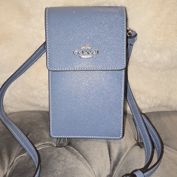 Coach Handbags - Euc Coach Crossbody Phone Case Wallet Blue
